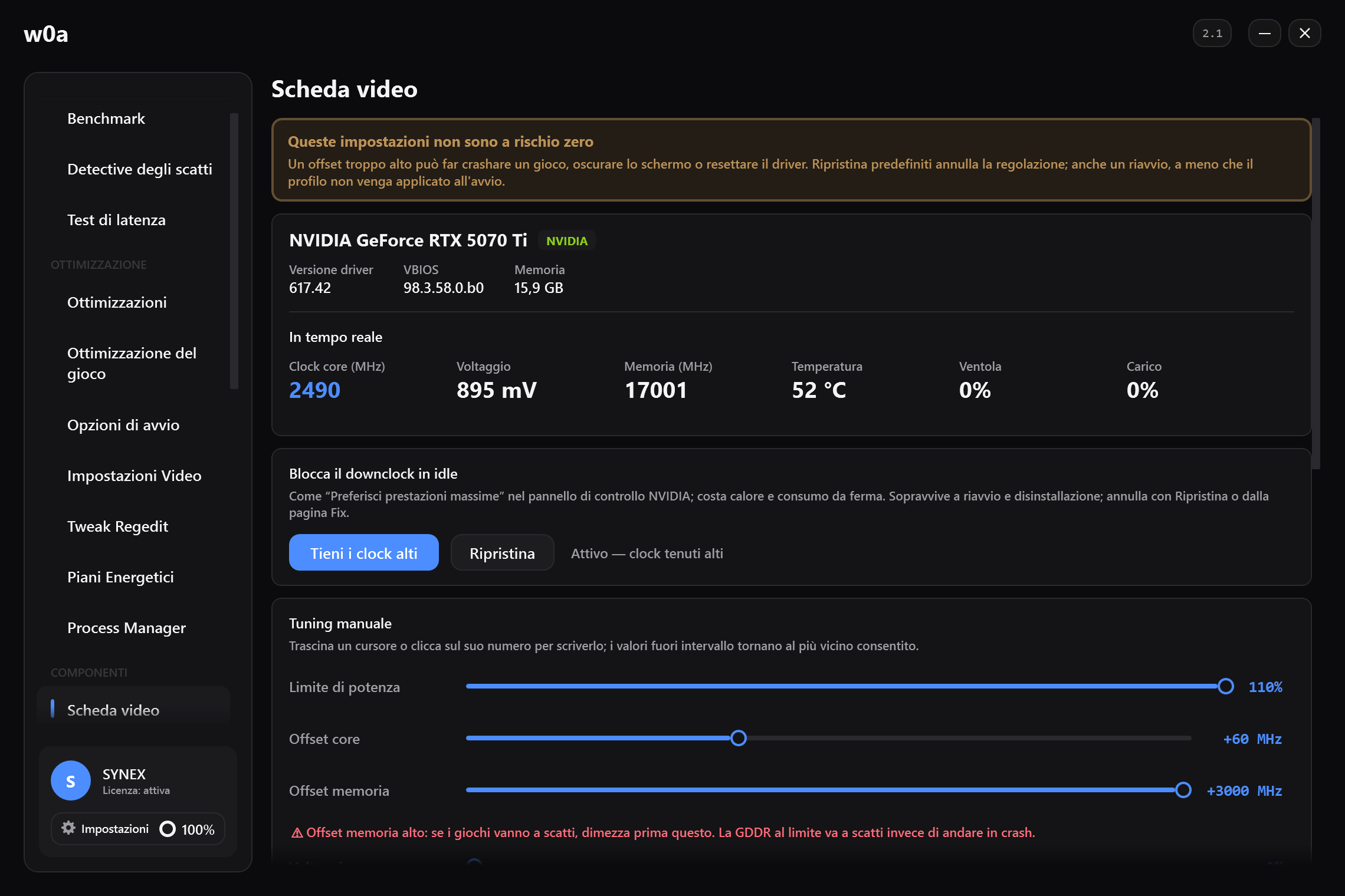 La pagina Scheda video: clock dal vivo, voltaggio, clock della memoria, temperatura, ventola e carico, con sotto i cursori per limite di potenza e offset di clock.